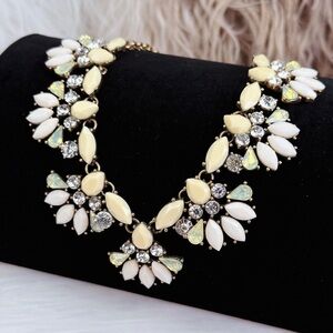 Gorgeous, weighted, aged Silvertone super chunky statement necklace ￼